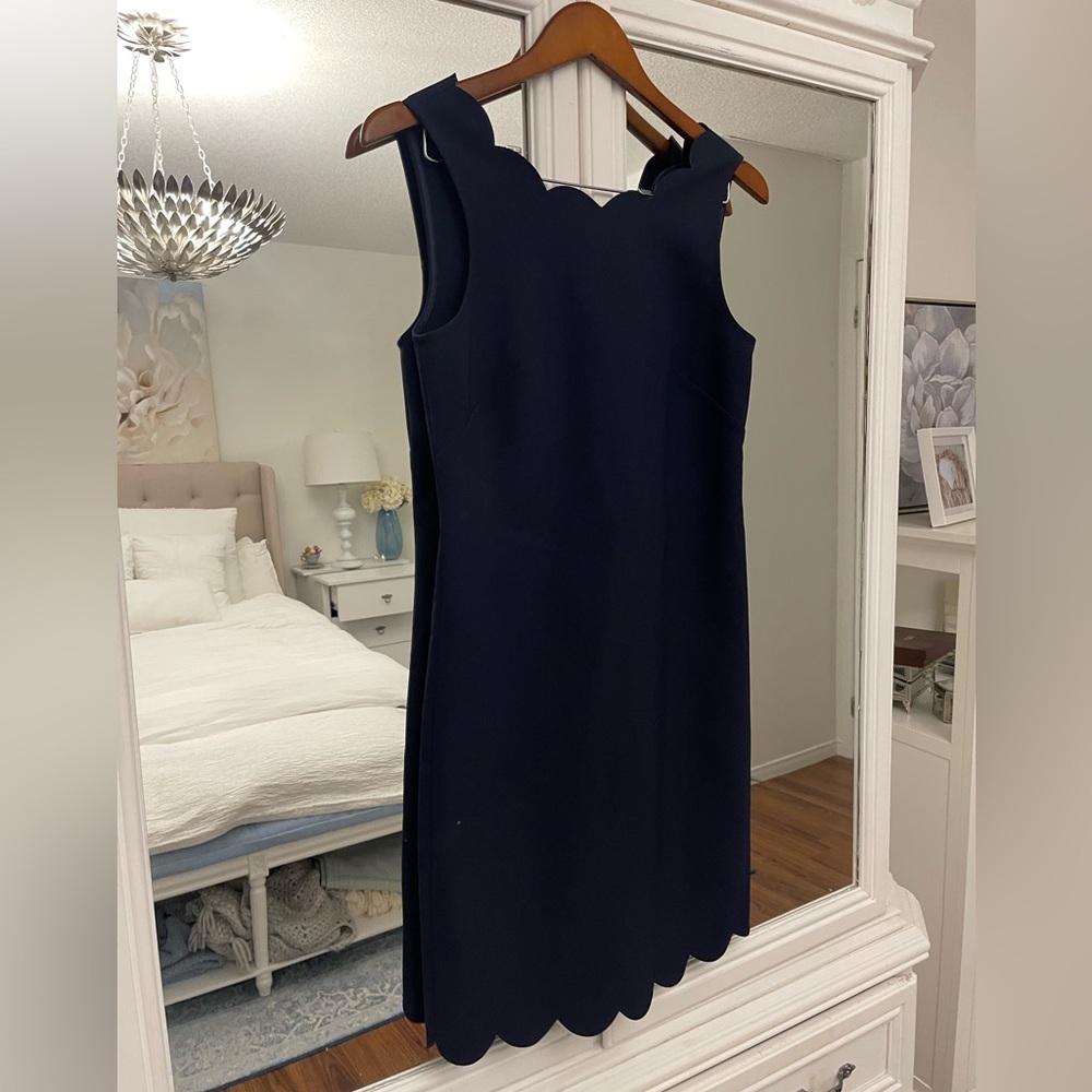 Like New Gorgeous Navy J. crew Scalloped Dress - Size 2